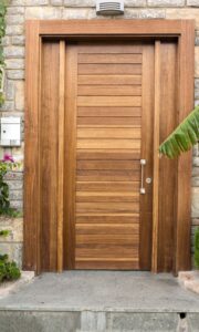 puerta acorazada madera